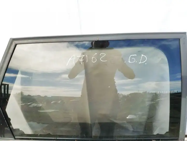 Audi A4 S4 B6 8E 8H (2000 - 2006) Стекло задней двери — фото 2