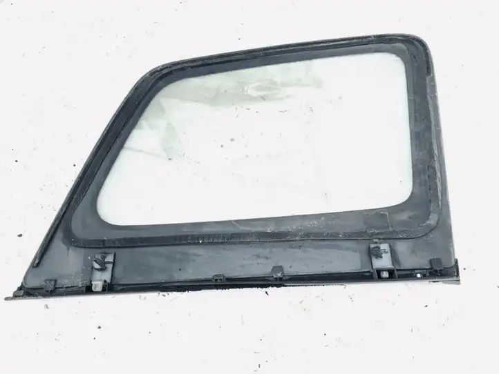 Mazda Premacy (1999 - 2005) Заднее боковое стекло — фото 2
