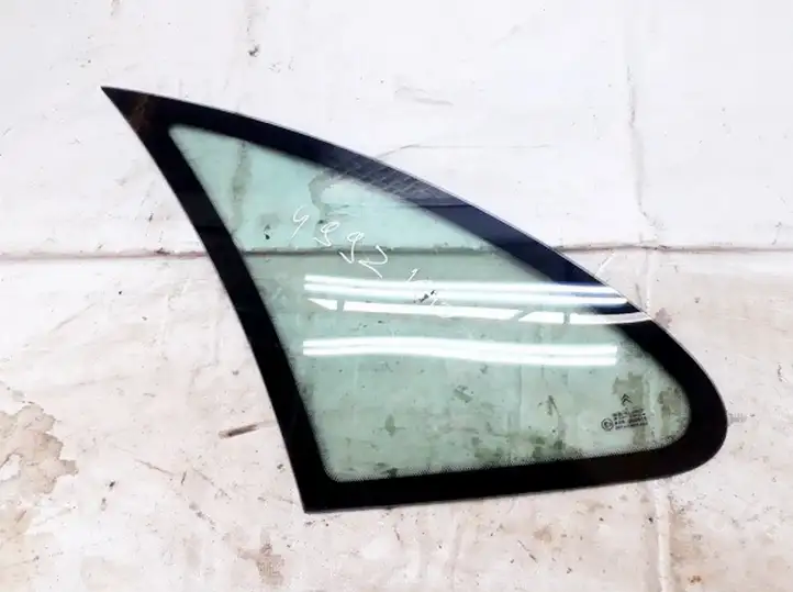 Citroen Xsara Picasso (1999 - 2012) Заднее боковое стекло — фото 1