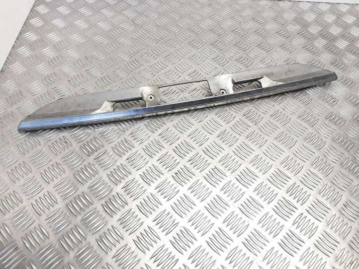 Mercedes-Benz E W211 (2002 - 2009)  A2117400493 Обшивка крышки багажника