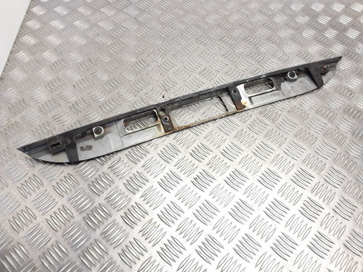 Mercedes-Benz E W211 (2002 - 2009)  A2117400493 Обшивка крышки багажника