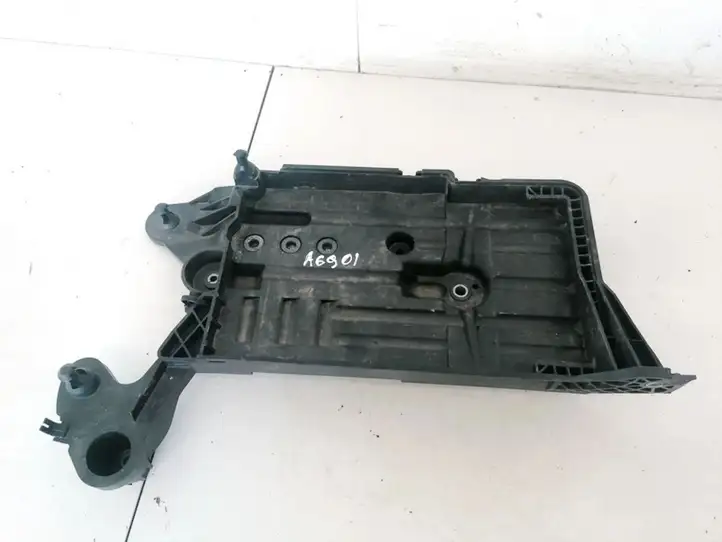 Audi A3/S3 8V (2016 - 2020) 5Q0915331K Ящик аккумулятора — фото 1