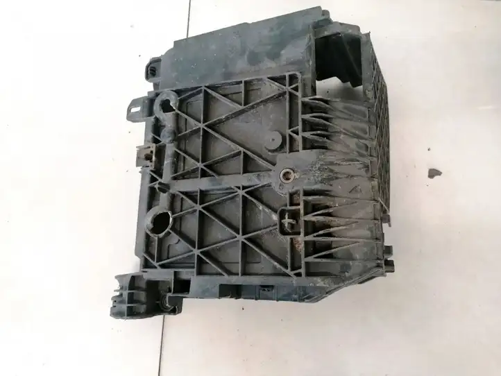 Renault Scenic II - Grand scenic II (2003 - 2006) 8200467409 Ящик аккумулятора — фото 2