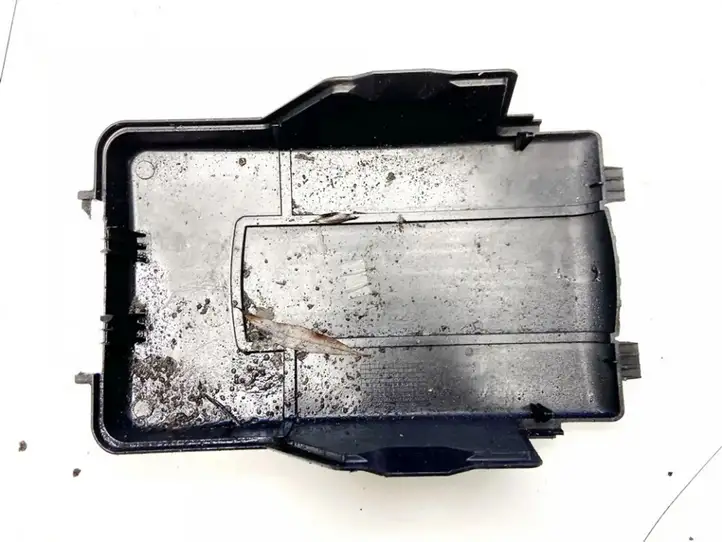 Toyota RAV 4 (XA20) (2000 - 2005) 1k0915443 Крышка ящика аккумулятора — фото 2