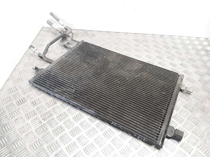 Audi A6 (1997 - 2001)  4B0260401E Радиатор охлаждения кондиционера воздуха