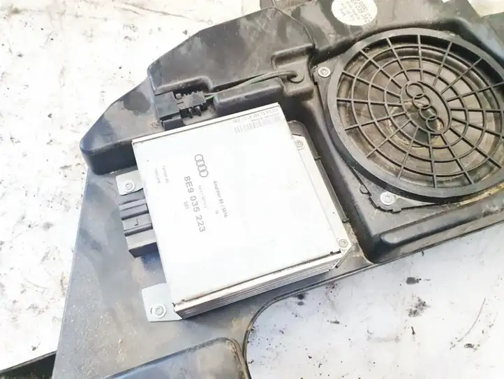 Audi A4 S4 B6 8E 8H (2000 - 2006) 8e9035223 Усилитель звука — фото 1