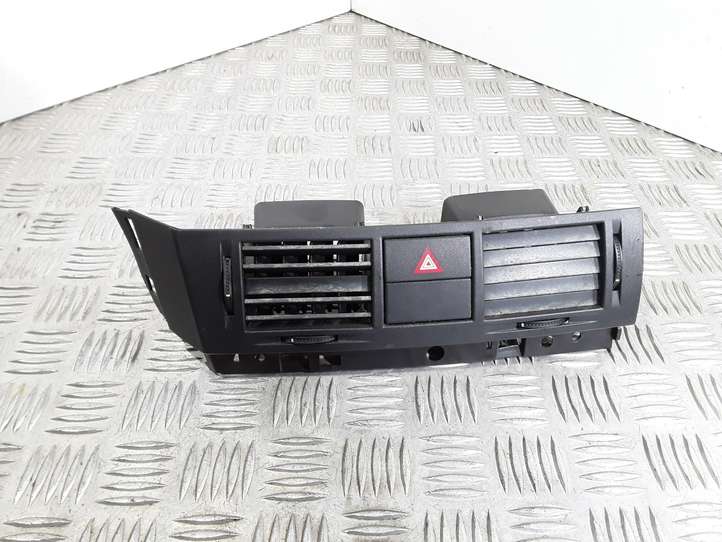 Opel Meriva (2002 - 2006)  13107741 Центральный дефлектор