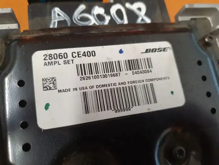 Nissan 350Z (2001 - 2009) 28060ce400 Усилитель звука — фото 2
