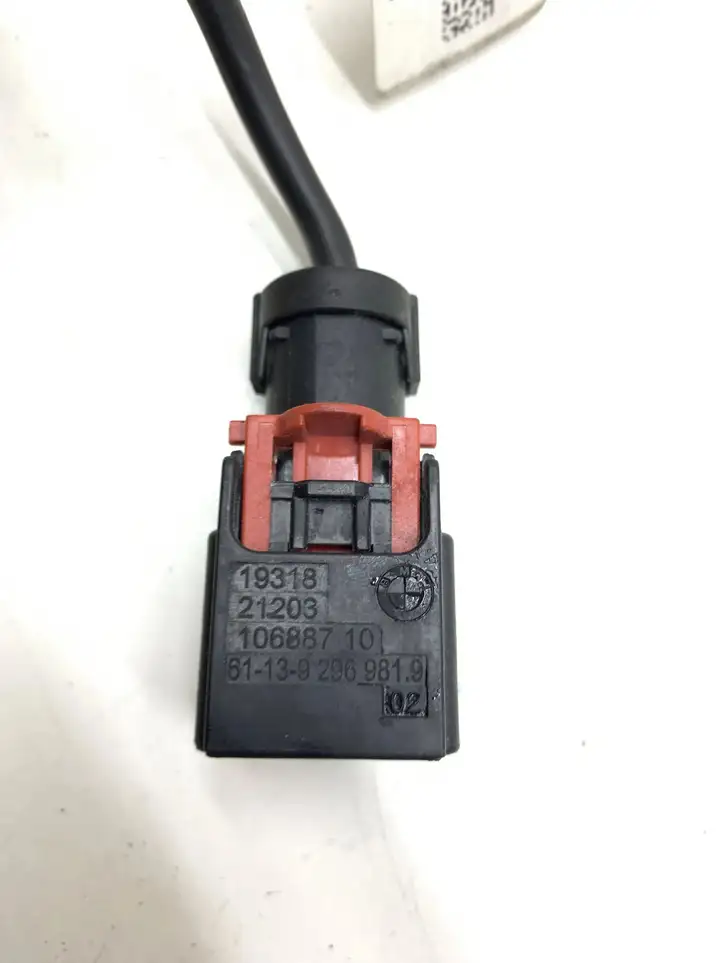 BMW 4 F32 F33 (2013 - 2017) 8644709 Прочая электропроводка — фото 2
