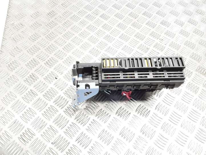 Mercedes-Benz E W211 (2002 - 2009)  2115458701 Блок предохранителей