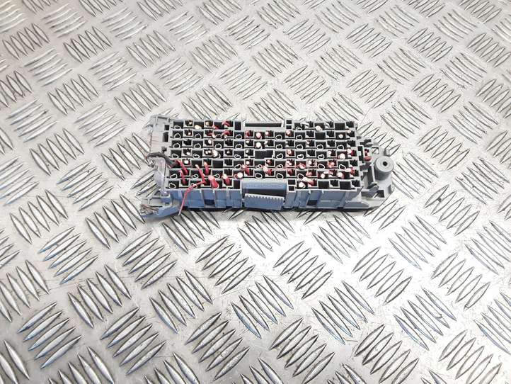 Opel Meriva (2002 - 2006)  93363136 Блок предохранителей
