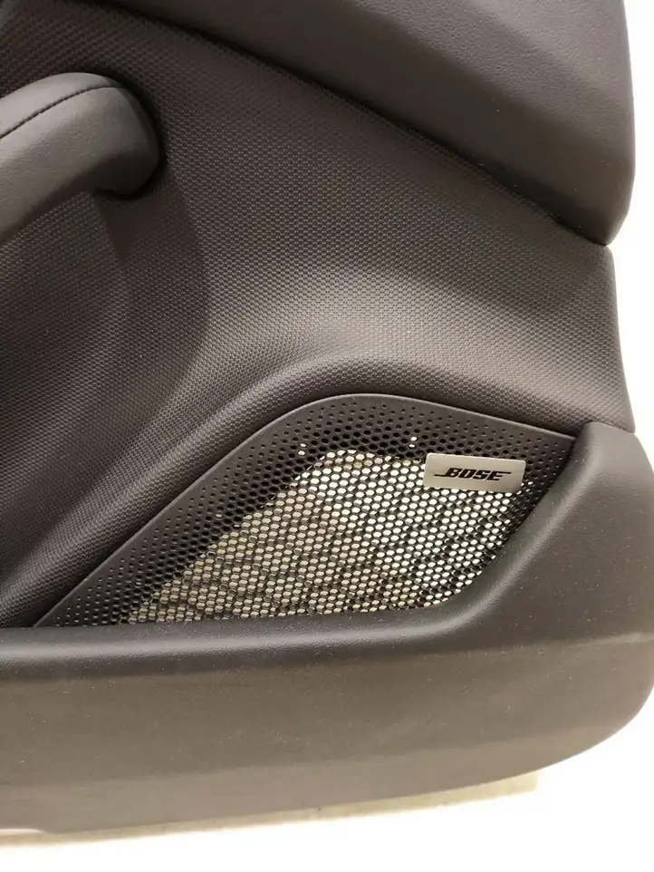 Porsche Taycan 9J1 (2019 - ) 9J1864603 Обшивка задней двери — фото 10