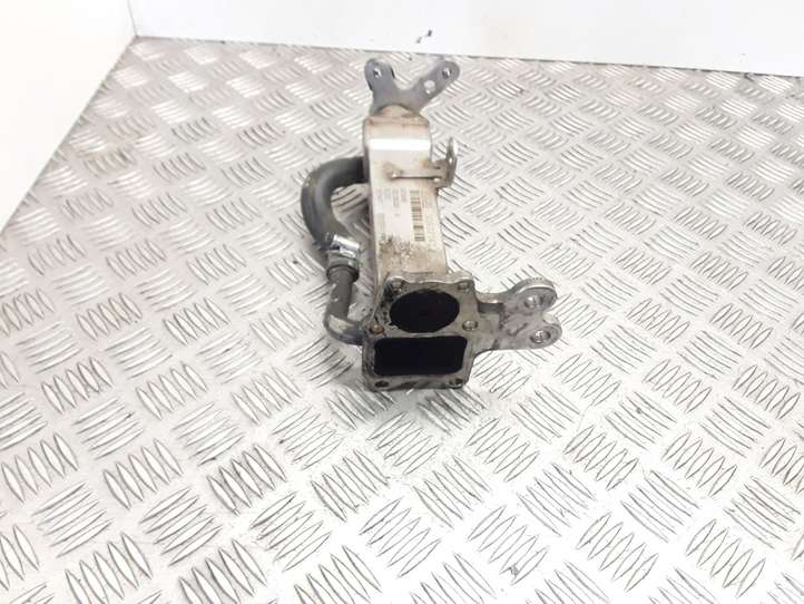 Volvo V70 (2000 - 2004)  30637142 Охладитель EGR