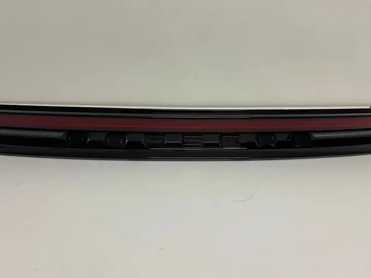 Porsche Panamera (971) (2020 - ) 976945207 Задний фонарь в крышке багажника — фото 2