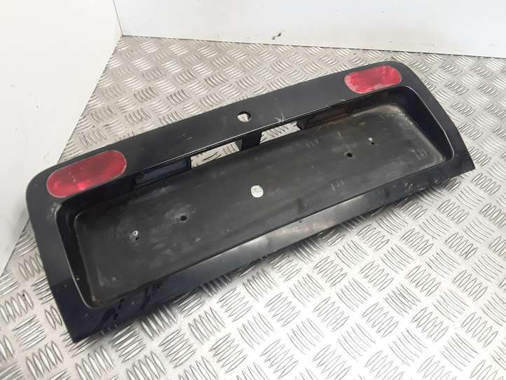 Audi A6 (2001 - 2004)  4B9945695M Обшивка крышки багажника