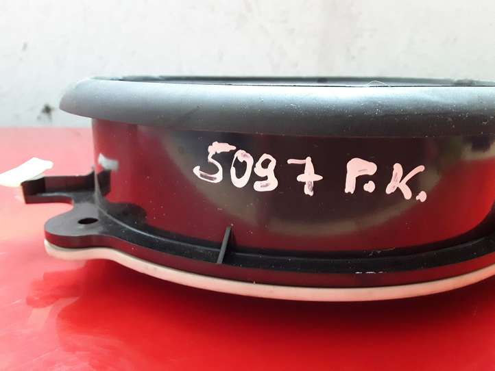Seat Exeo (3R) (2008 - 2013)  8E0035411 Громкоговоритель (громкоговорители) в передних дверях