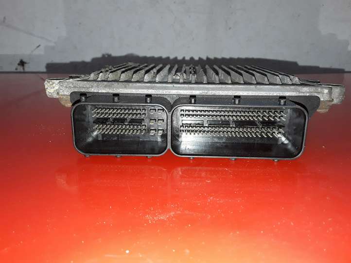 Chrysler Voyager (2007 - 2010)  P05187070AH Блок управления двигателя