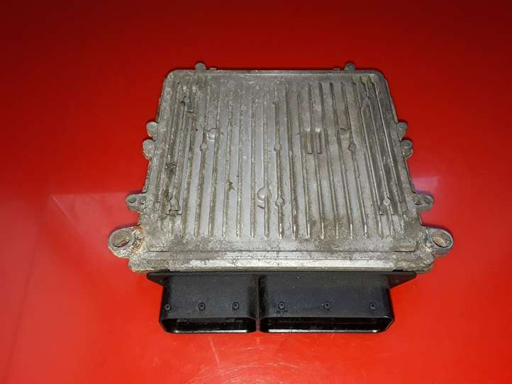 Chrysler Voyager (2007 - 2010)  P05187070AH Блок управления двигателя