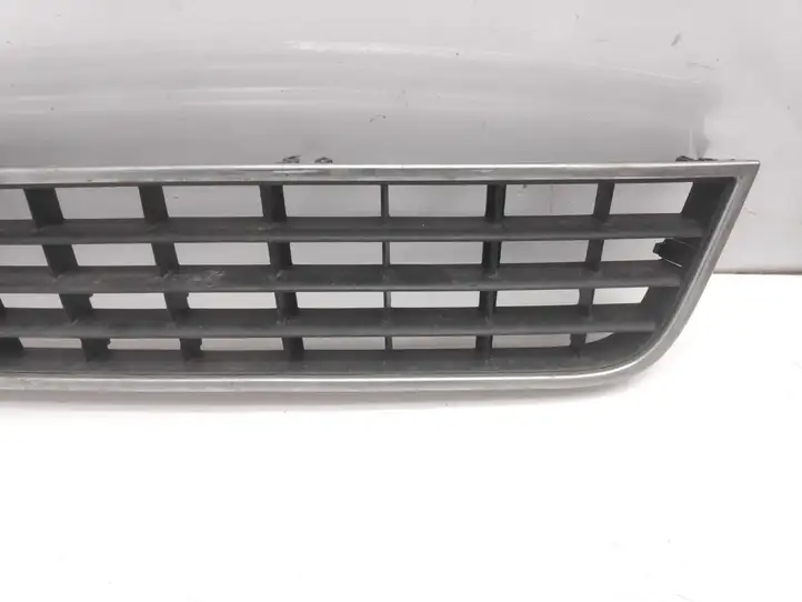 Audi A6 S6 C5 4B (2001 - 2004) 4B0807683L Нижняя решетка переднего бампера — фото 2
