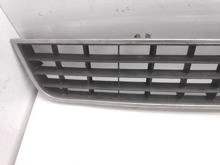Audi A6 S6 C5 4B (2001 - 2004) 4B0807683L Нижняя решетка переднего бампера — фото 3
