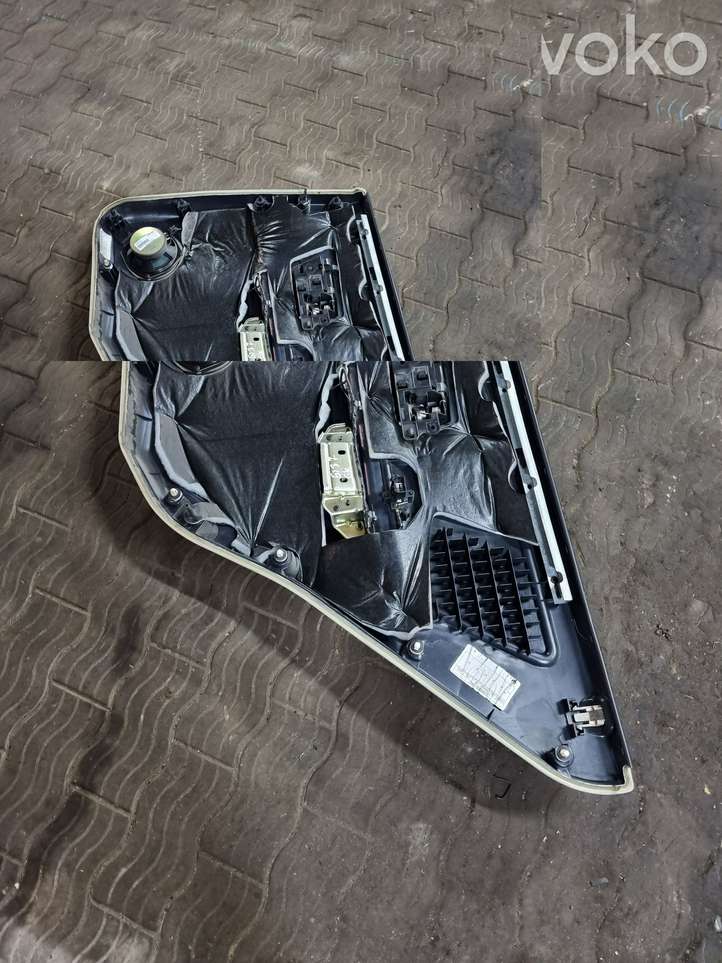 Cadillac SRX (2003 - 2006)  10385271 Обшивка задней двери