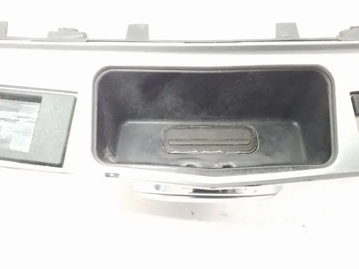 Opel Insignia A (2008 - 2017) Подсветка номера — фото 3