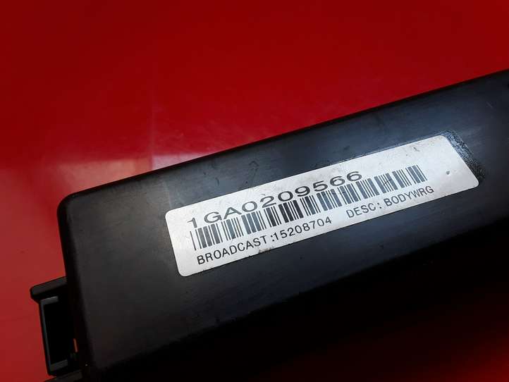 Cadillac SRX (2003 - 2006)  15208704 Крышка ящика предохранителей