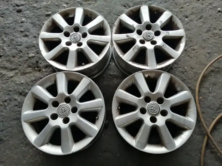 Toyota Corolla Verso E121 (2004 - 2007) Легкосплавный колесный диск R16 — фото 1