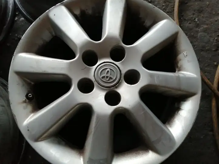 Toyota Corolla Verso E121 (2004 - 2007) Легкосплавный колесный диск R16 — фото 3