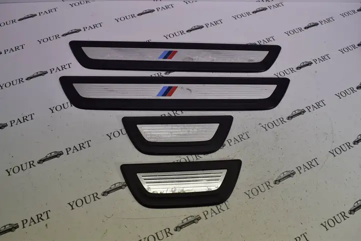 BMW X3 F25 (2010 - 2017) 8050459 Накладка колесной арки — фото 1