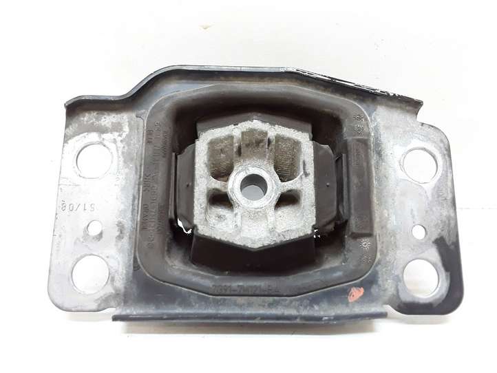 Volvo V70 (2007 - 2013)  7G917M121BA Подушка двигателя