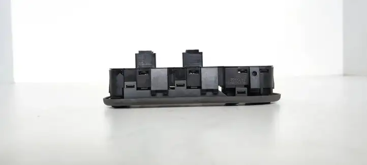 Citroen C5 (2001 - 2004) 53269700 Кнопка стеклоподъемников — фото 3