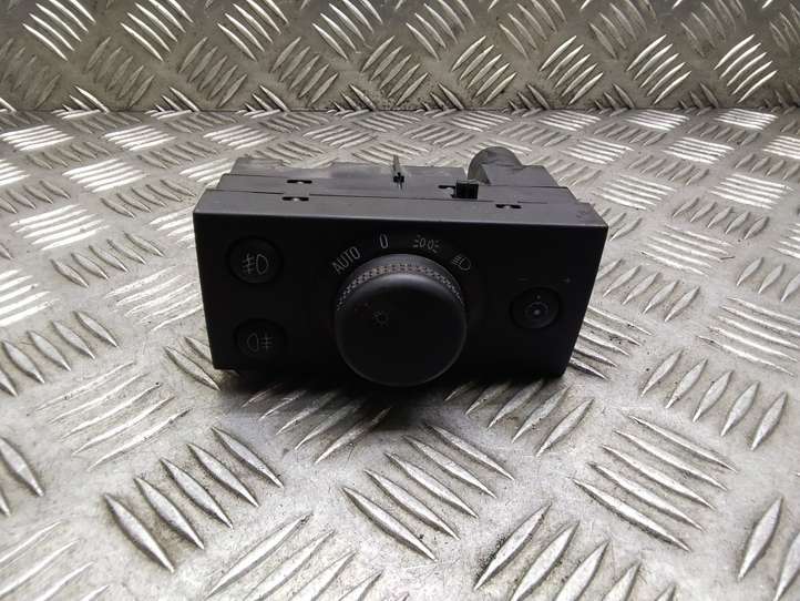 Opel Signum (2002 - 2008)  13177070 Включатель фонарей