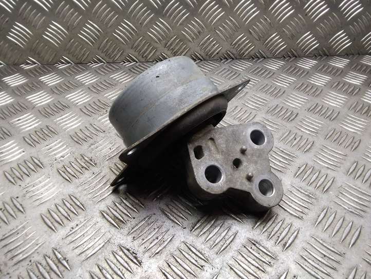 Opel Signum (2002 - 2008)  V05729 Подушка двигателя