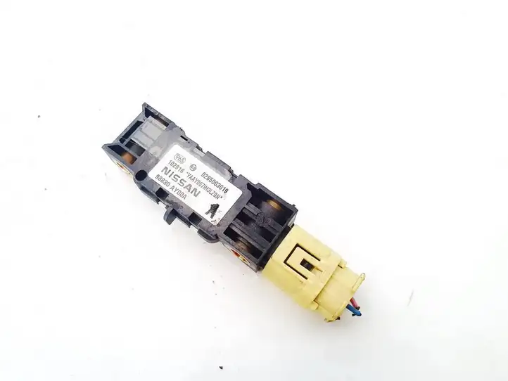 Nissan Note (E11) (2006 - 2014) 0285003019 Датчик удара SRS — фото 1