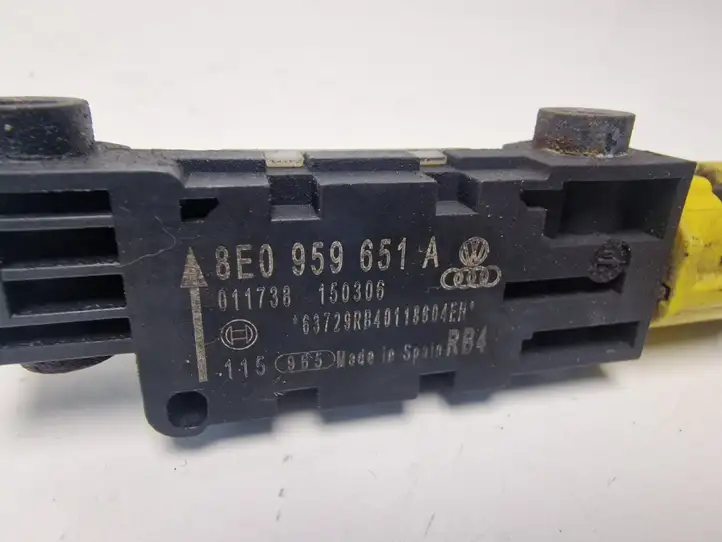 Audi A3/S3 8P (2004 - 2008) 8E0959651A Датчик удара SRS — фото 2