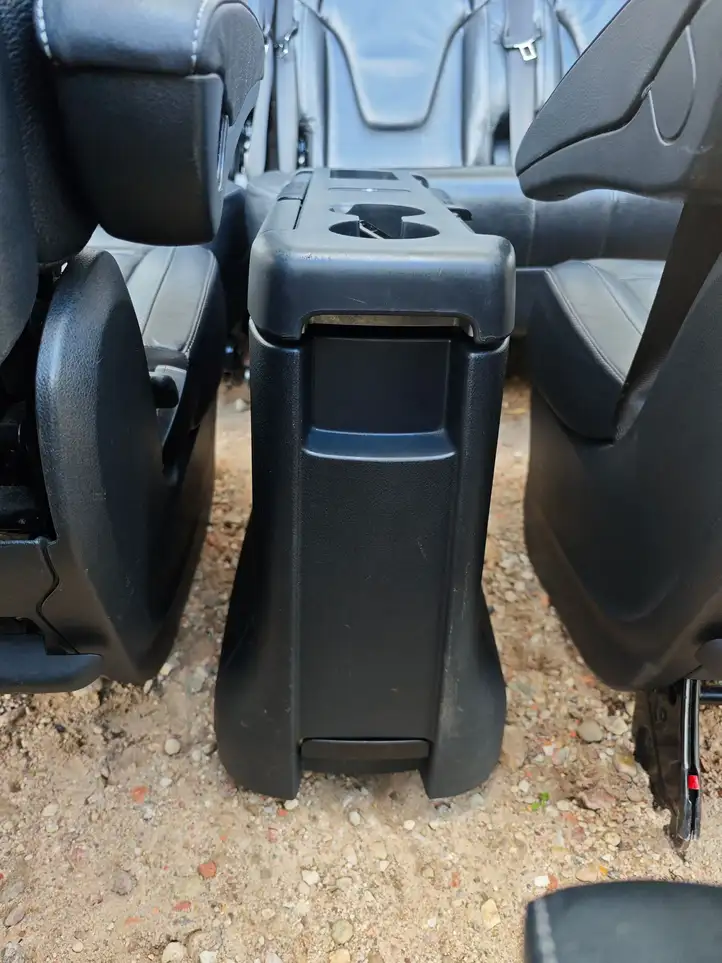 Mercedes-Benz Vito W447 (2014 - ) Комплект салона — фото 39