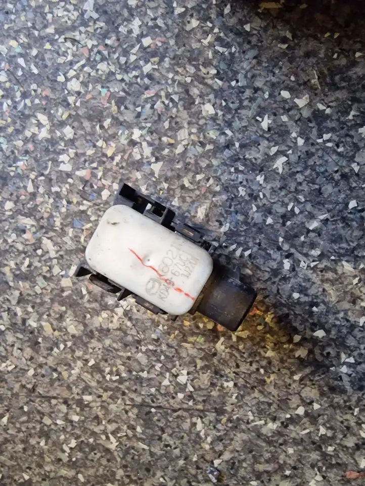 Mazda CX-5 (2012 - 2015)  KD4967UC1 Датчик (датчики) парковки