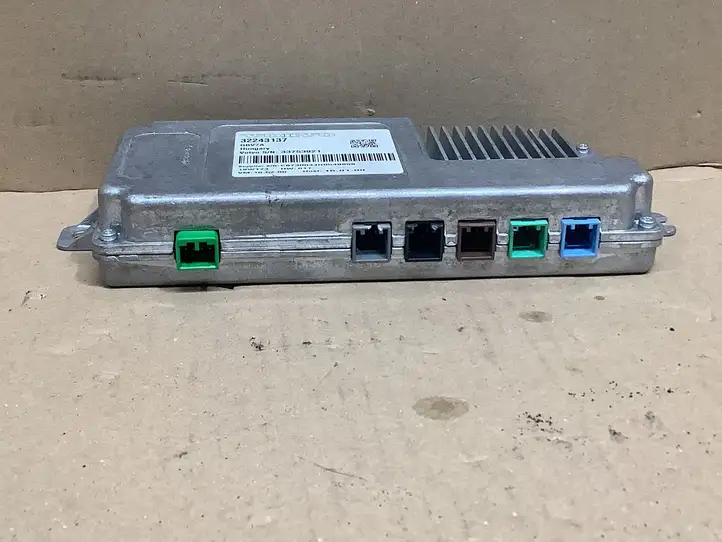 Volvo XC60 (2017 - )  32243137 Модуль блока управления камерой