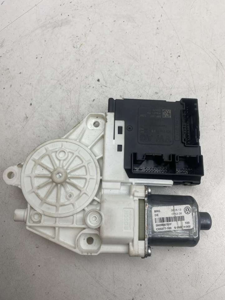 3C0959793B Volkswagen Tiguan Priekinis varikliukas langų pakėlėjo