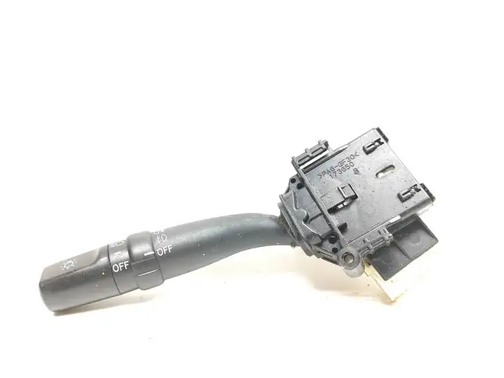 Toyota Corolla Verso E121 (2004 - 2007) 8414005110 Включатель фонарей — фото 1