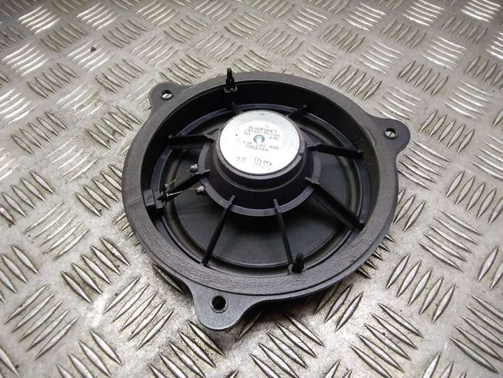 Nissan Qashqai (2006 - 2010)  281569U00A Громкоговоритель (громкоговорители) в задних дверях
