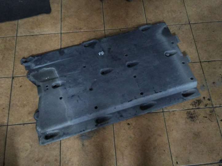 Nissan Qashqai (2006 - 2010)  74814BR00A Средняя защита дна