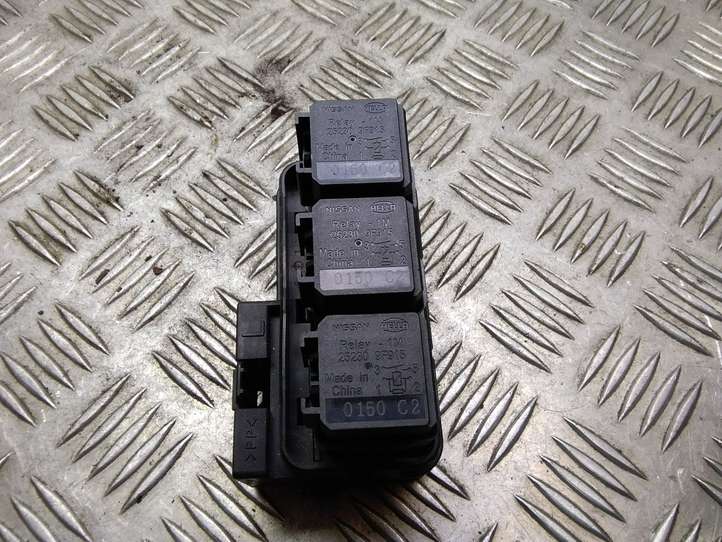 Nissan Qashqai (2006 - 2010)  252309F915 Ящик предохранителей (комплект)
