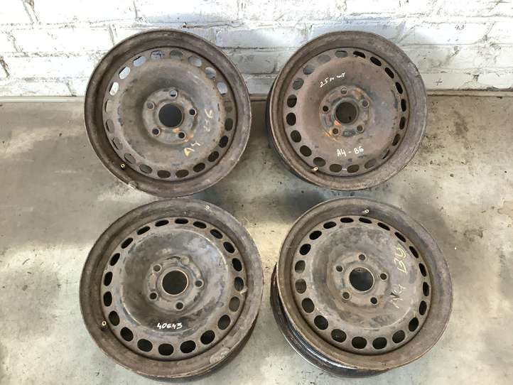 Audi A4 (2000 - 2006)  8D0601027 Стальной штампованный обод (ободья) колеса R 15
