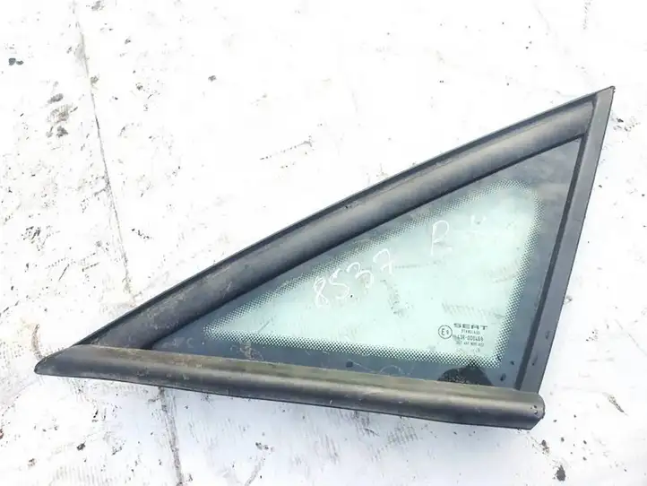 Seat Altea (2004 - 2009) Треугольное стекло кузова — фото 1