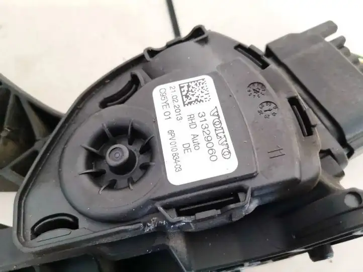 Volvo S80 (2009 - 2013) 31329060 Педаль акселератора — фото 2