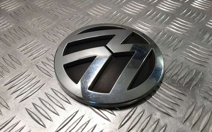 Volkswagen Touareg I (2002 - 2010)  7L6853630A Значок производителя / буквы модели