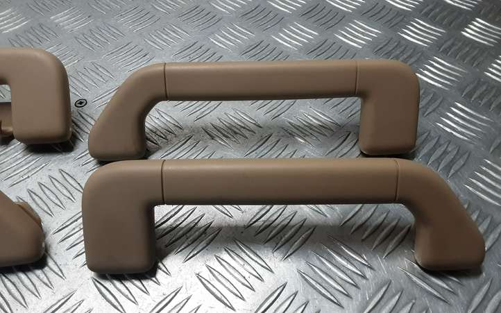 Volkswagen Touareg I (2002 - 2010)  7L0857608A Передняя звукоизоляция