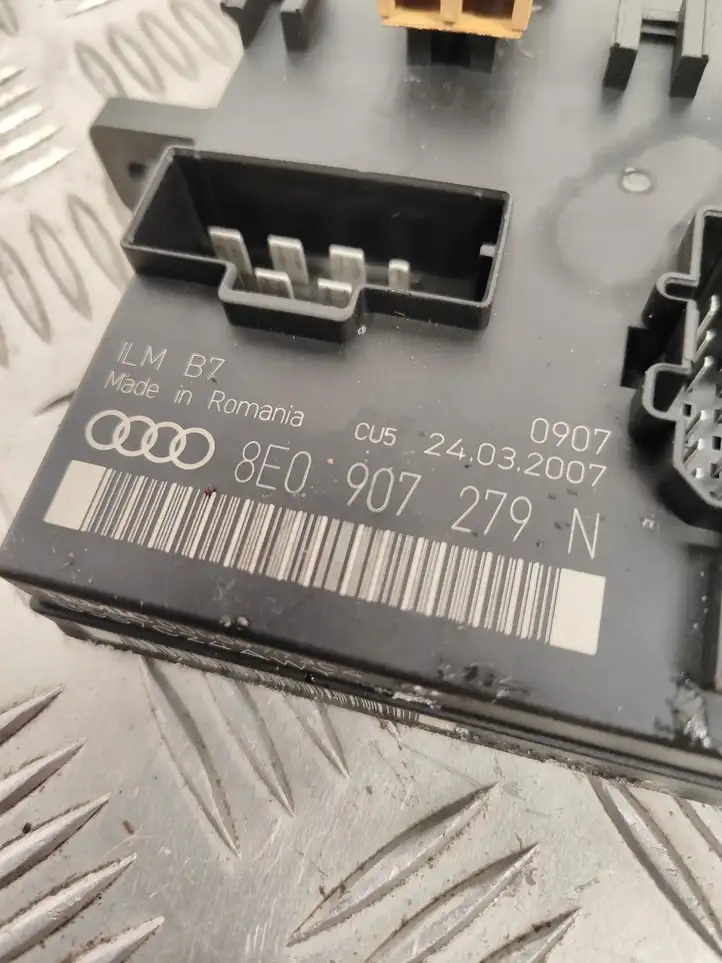 Audi A4 S4 B7 8E 8H (2004 - 2009) 8E0907279N Модуль комфорта — фото 3